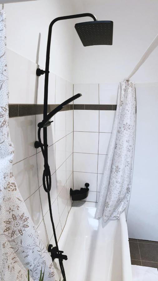 Serviced Im Herzen Berlin's Privatunterkunft